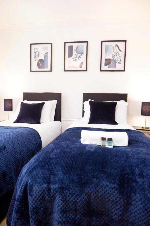 Comfortable And Cozy 4-Bedroom House Near The Hospital CBG Exteriér fotografie